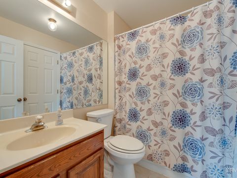 Tiny photo for 715 Elizabeth Drive #24, Wood Dale, IL 60191 (MLS # 12600576)