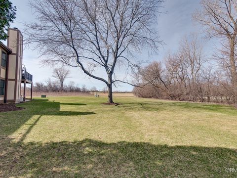 Tiny photo for 715 Elizabeth Drive #24, Wood Dale, IL 60191 (MLS # 12600576)