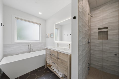 Tiny photo for 860 N Elston Avenue #2, Chicago, IL 60642 (MLS # 12724266)