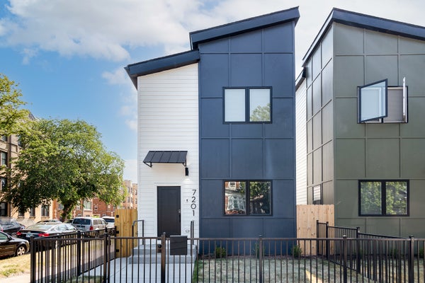7205 S RIDGELAND AVE, CHICAGO, IL 60649 - Image bd134d26c0e5f5ffedaf79e468a6de16/734972759