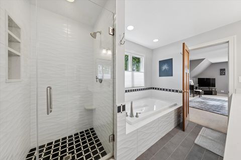 Tiny photo for 198 N Glenview Avenue, Elmhurst, IL 60126 (MLS # 12680368)