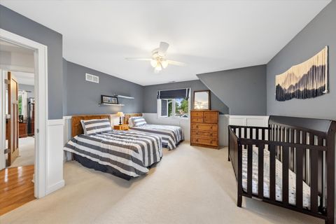 Tiny photo for 198 N Glenview Avenue, Elmhurst, IL 60126 (MLS # 12680368)