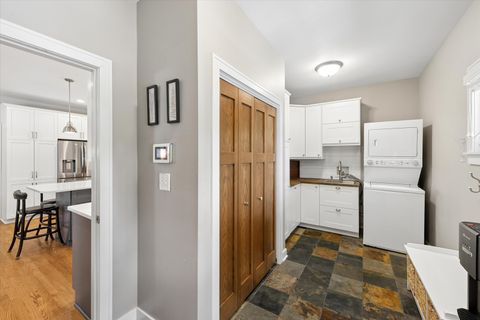 Tiny photo for 198 N Glenview Avenue, Elmhurst, IL 60126 (MLS # 12680368)