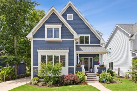 Photo of 198 N Glenview Avenue, Elmhurst, IL 60126 (MLS # 12680368)