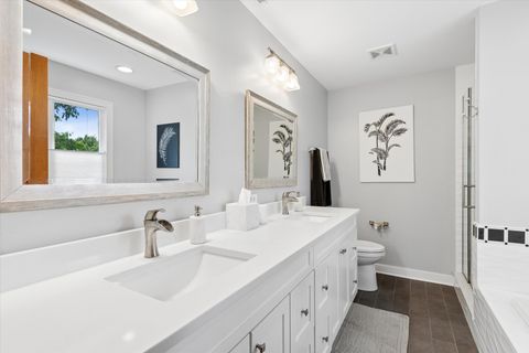 Tiny photo for 198 N Glenview Avenue, Elmhurst, IL 60126 (MLS # 12680368)