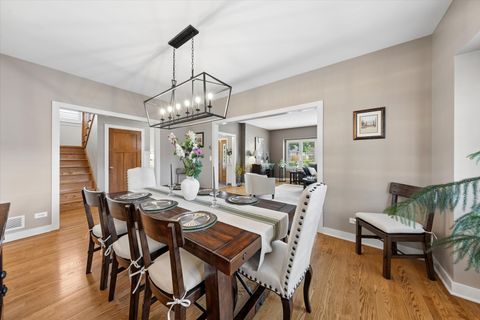 Tiny photo for 198 N Glenview Avenue, Elmhurst, IL 60126 (MLS # 12680368)