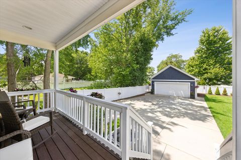 Tiny photo for 198 N Glenview Avenue, Elmhurst, IL 60126 (MLS # 12680368)
