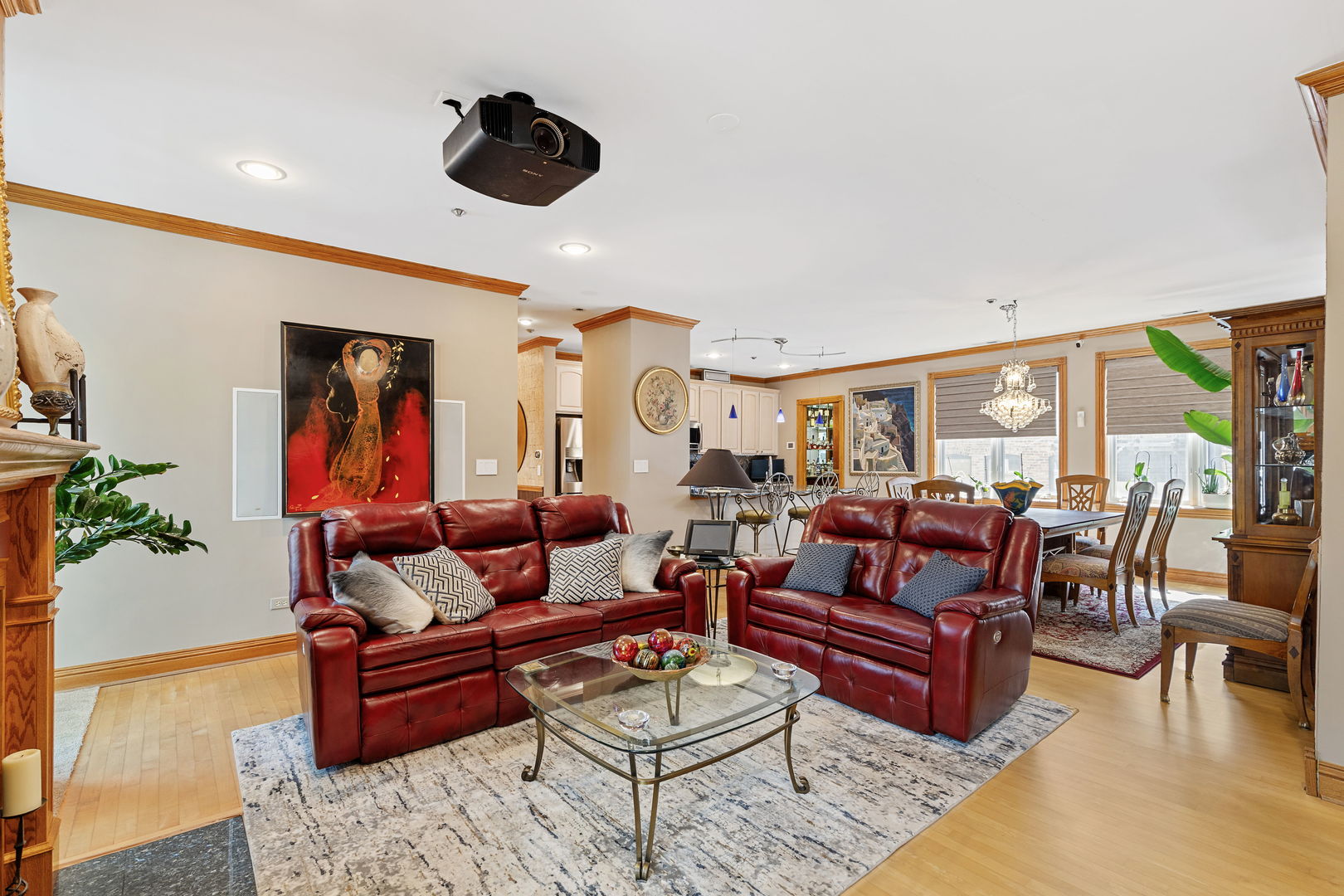 16 N May Street 543