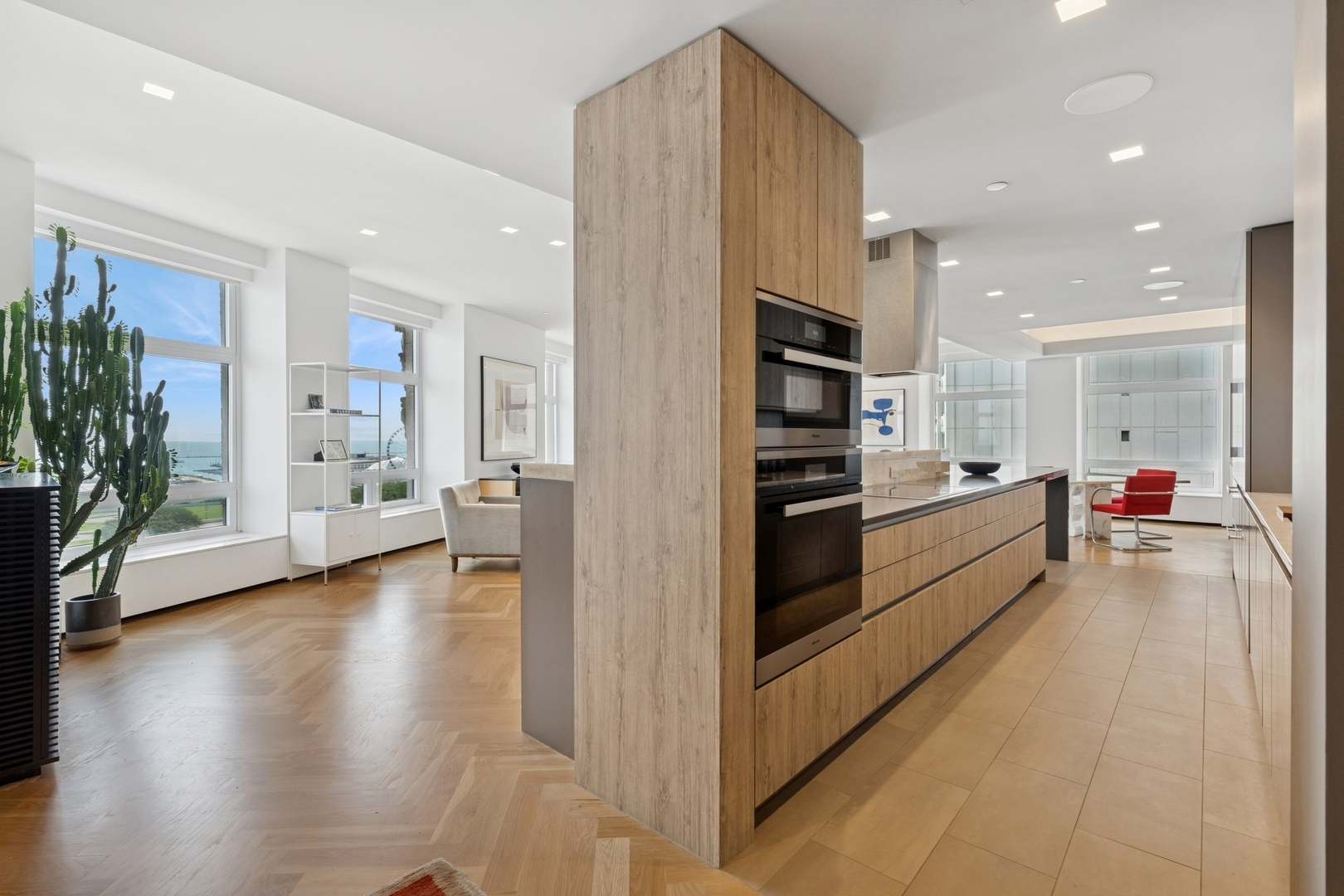 680 N Lake Shore Drive 1306