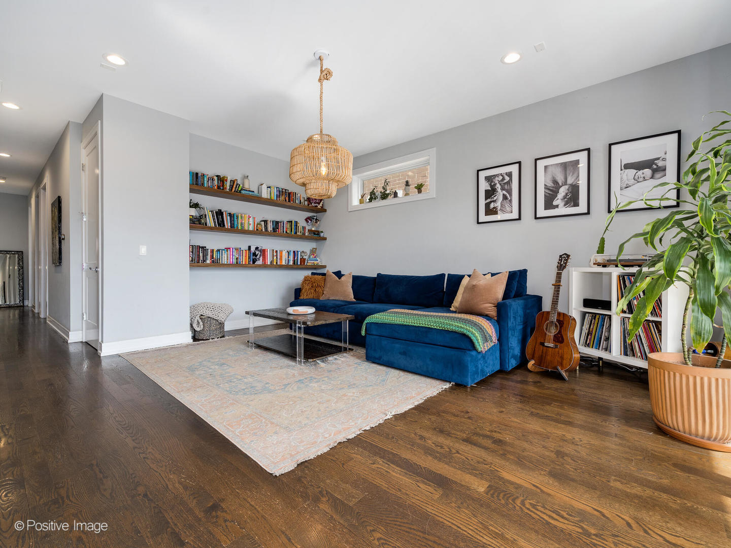 2422 W Lyndale Street 2