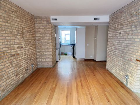 Tiny photo for 136 Clyde Avenue #2S, Evanston, IL 60202 (MLS # 12487396)