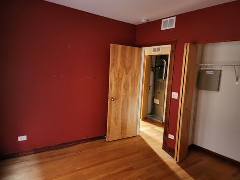 Tiny photo for 136 Clyde Avenue #2S, Evanston, IL 60202 (MLS # 12487396)