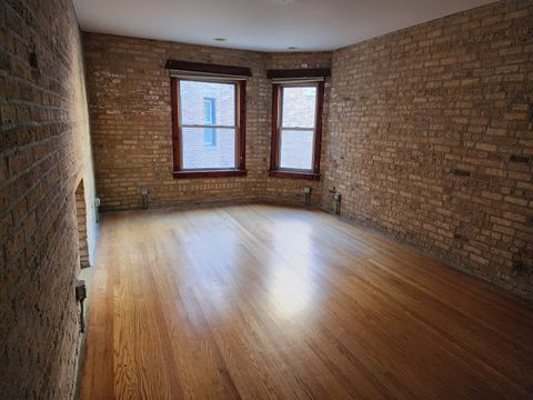Tiny photo for 136 Clyde Avenue #2S, Evanston, IL 60202 (MLS # 12487396)