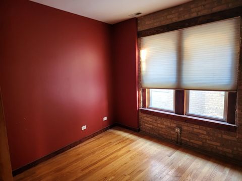 Tiny photo for 136 Clyde Avenue #2S, Evanston, IL 60202 (MLS # 12487396)