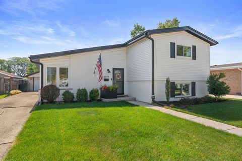8517 W Madison Drive Niles IL 60714