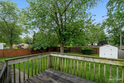 Tiny photo for 910 Southbridge Drive, Aurora, IL 60506 (MLS # 12529686)