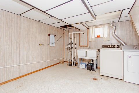 Tiny photo for 255 W Walnut Avenue, Des Plaines, IL 60016 (MLS # 12768523)