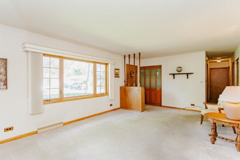 Tiny photo for 255 W Walnut Avenue, Des Plaines, IL 60016 (MLS # 12768523)