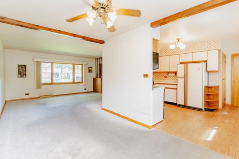 Tiny photo for 255 W Walnut Avenue, Des Plaines, IL 60016 (MLS # 12768523)