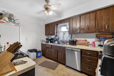 Tiny photo for 136 W 18th Street, Lockport, IL 60441 (MLS # 12544315)