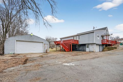 Tiny photo for 136 W 18th Street, Lockport, IL 60441 (MLS # 12544315)