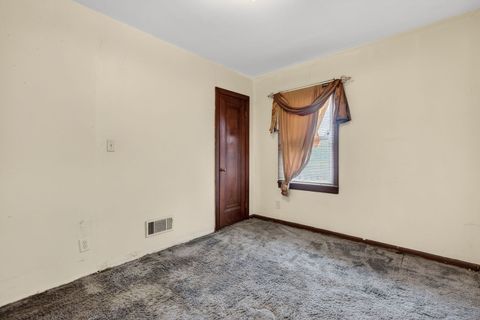 Tiny photo for 136 W 18th Street, Lockport, IL 60441 (MLS # 12544315)