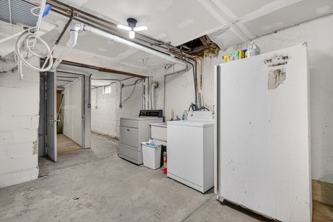 Tiny photo for 136 W 18th Street, Lockport, IL 60441 (MLS # 12544315)