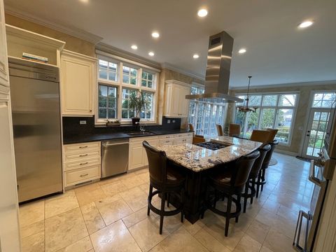 Tiny photo for 5561 S Oak Street, Hinsdale, IL 60521 (MLS # 12387400)