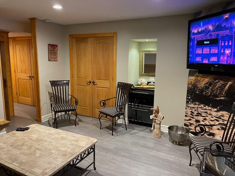 Tiny photo for 5561 S Oak Street, Hinsdale, IL 60521 (MLS # 12387400)