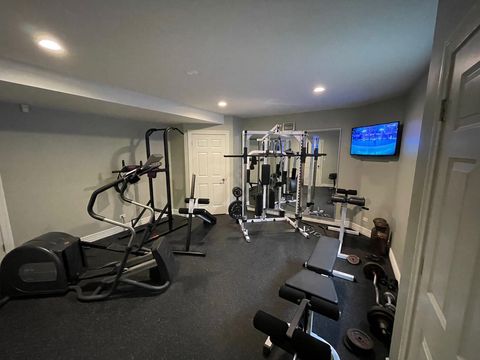 Tiny photo for 5561 S Oak Street, Hinsdale, IL 60521 (MLS # 12387400)