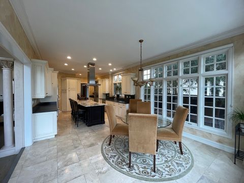 Tiny photo for 5561 S Oak Street, Hinsdale, IL 60521 (MLS # 12387400)