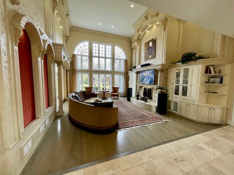 Tiny photo for 5561 S Oak Street, Hinsdale, IL 60521 (MLS # 12387400)