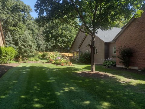 Tiny photo for 2461 Tall Oaks Drive, Elgin, IL 60123 (MLS # 12482574)