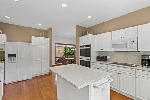 Tiny photo for 2461 Tall Oaks Drive, Elgin, IL 60123 (MLS # 12482574)