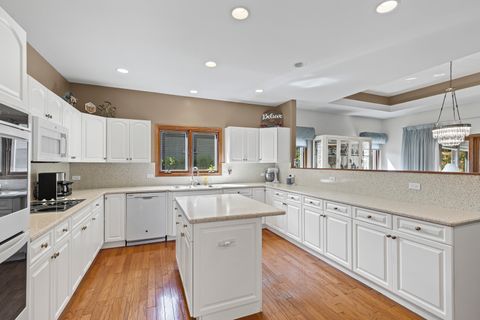 Tiny photo for 2461 Tall Oaks Drive, Elgin, IL 60123 (MLS # 12482574)