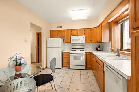 Tiny photo for 5005 Warren Street W #207, Skokie, IL 60077 (MLS # 12542986)