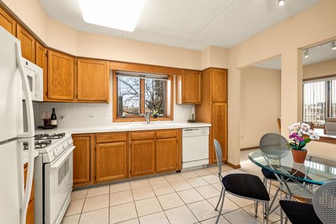 Tiny photo for 5005 Warren Street W #207, Skokie, IL 60077 (MLS # 12542986)