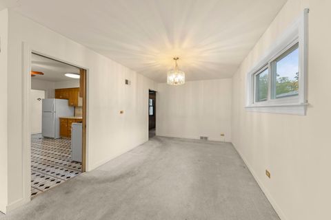 Tiny photo for 8950 Ewing Avenue, Evanston, IL 60203 (MLS # 12503085)