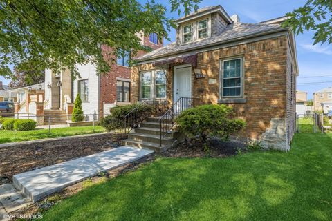 Photo of 5348 S Merrimac Avenue, Chicago, IL 60638 (MLS # 12574864)