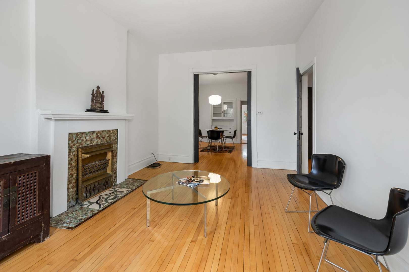 3233 W Le Moyne Street