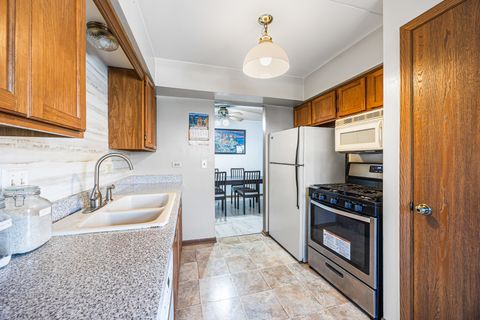 Tiny photo for 1226 Chalet Road #2-102, Naperville, IL 60563 (MLS # 12589064)