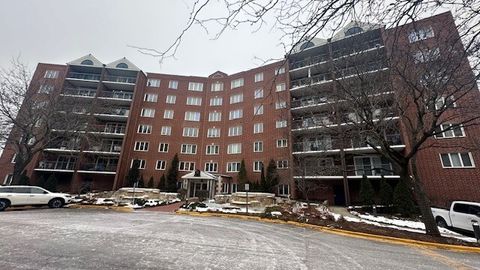 8560 W Foster Avenue 604 Norridge IL 60706