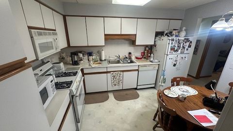 Tiny photo for 8560 W Foster Avenue #604, Norridge, IL 60706 (MLS # 12553137)