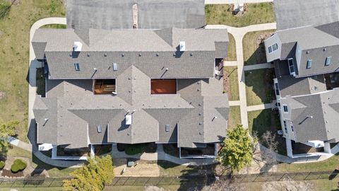 Tiny photo for 371 Le Parc Circle, Buffalo Grove, IL 60089 (MLS # 12606663)
