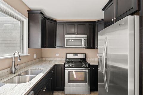 Tiny photo for 371 Le Parc Circle, Buffalo Grove, IL 60089 (MLS # 12606663)