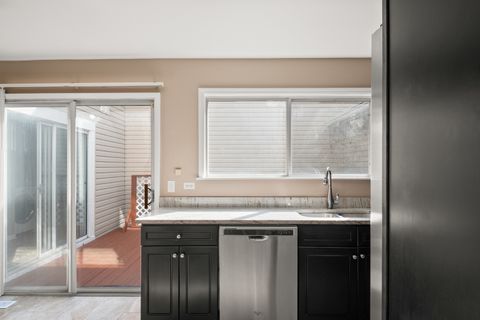 Tiny photo for 371 Le Parc Circle, Buffalo Grove, IL 60089 (MLS # 12606663)