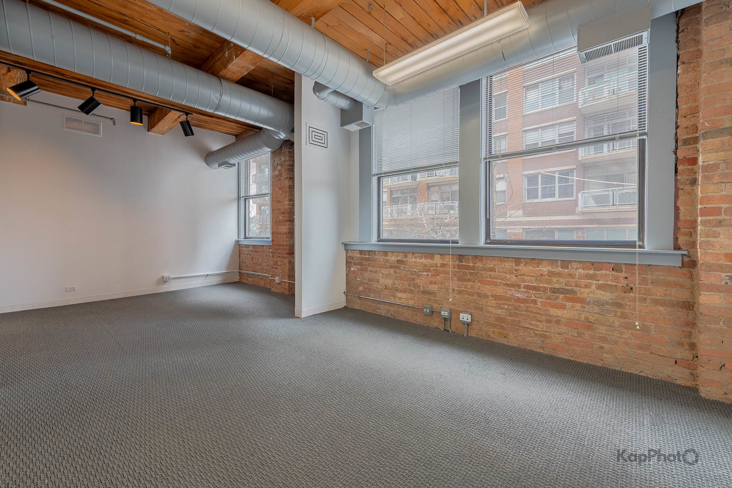 921 W Van Buren Street 2C-E