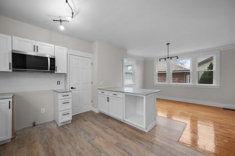 Tiny photo for 113 W South Street, Geneseo, IL 61254 (MLS # 12584672)