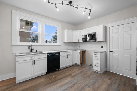 Tiny photo for 113 W South Street, Geneseo, IL 61254 (MLS # 12584672)