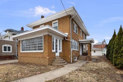 Tiny photo for 113 W South Street, Geneseo, IL 61254 (MLS # 12584672)